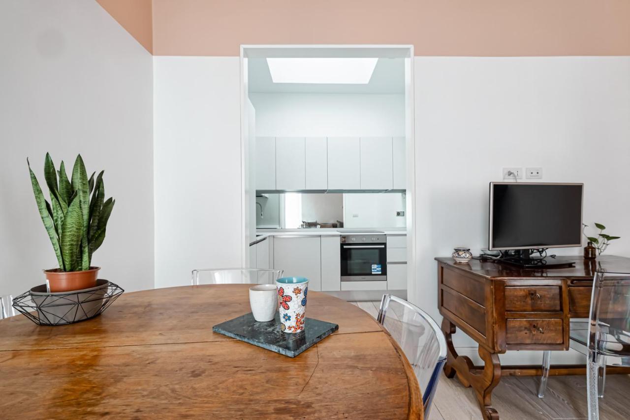 Fontana Di Trevi!! Comfy&Elegant 3Bedroom 2Bath Рим Экстерьер фото